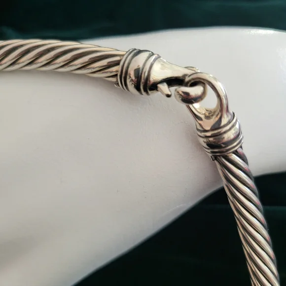 David Yurman Metro Cable Hinged Choker Necklace, Sterling and 14K Gold - Picture 5 of 7